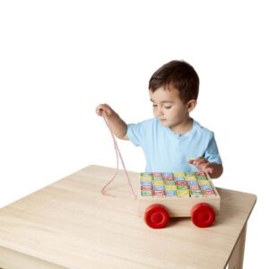 Melissa & Doug – Дървена количка за дърпане с кубчета - Technomani